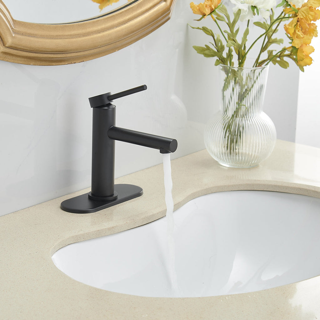 Single Handle Bathroom Faucet With Pop-up Drain