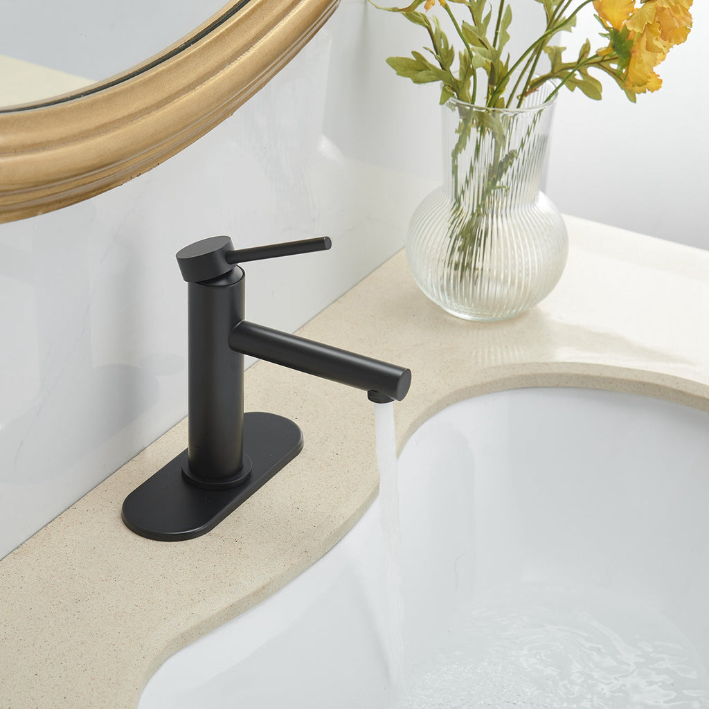 Single Handle Bathroom Faucet With Pop-up Drain