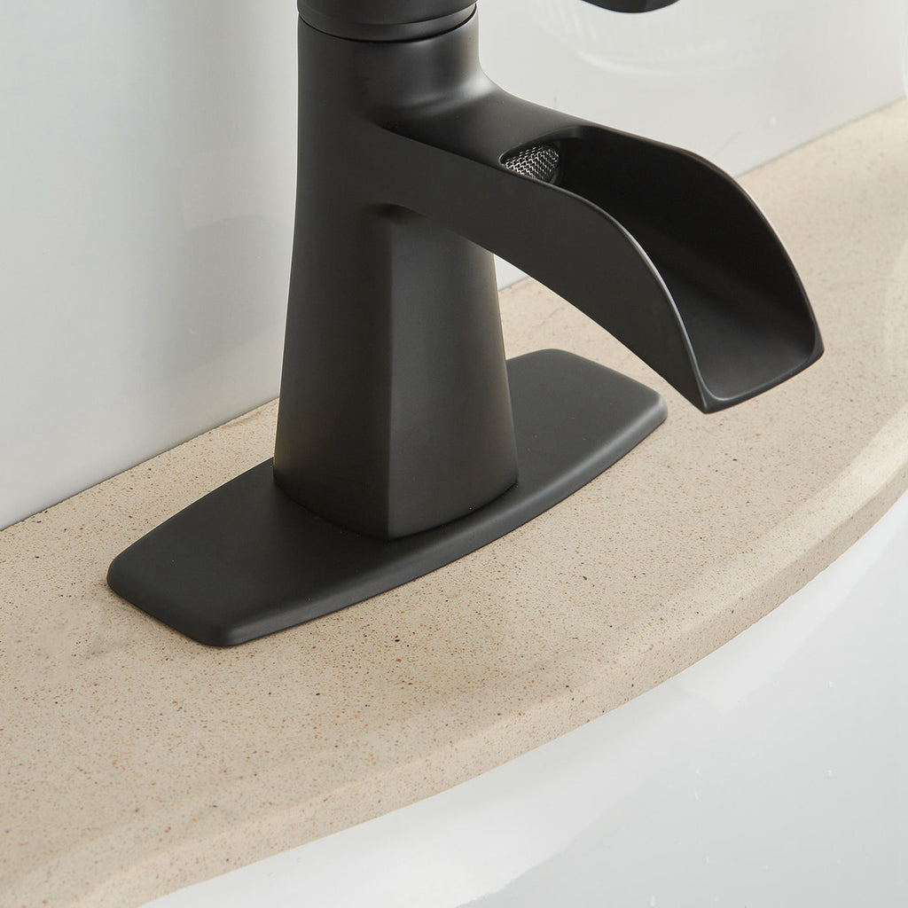 Single Handle Bathroom Faucet With Pop-up Drain